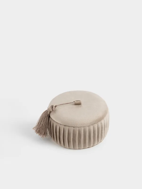 Шкатулка для украшений, с кисточкой, молочная, Velvet, image-1