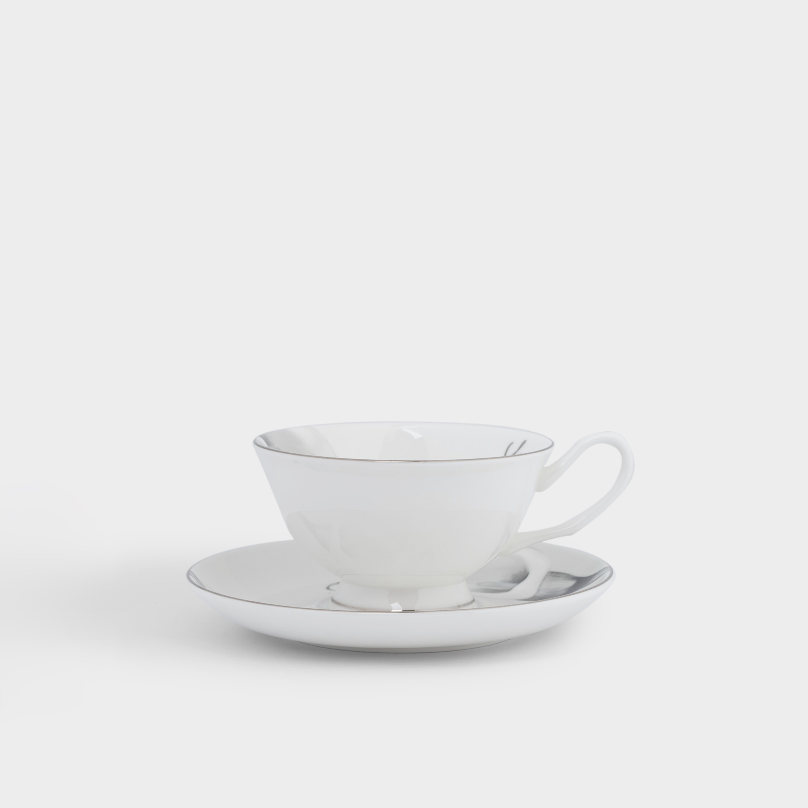 Пара чайная 1 перс 2 пр 220 мл фарфор F белая с серебристым кантом Каллы Aroid 2290₽