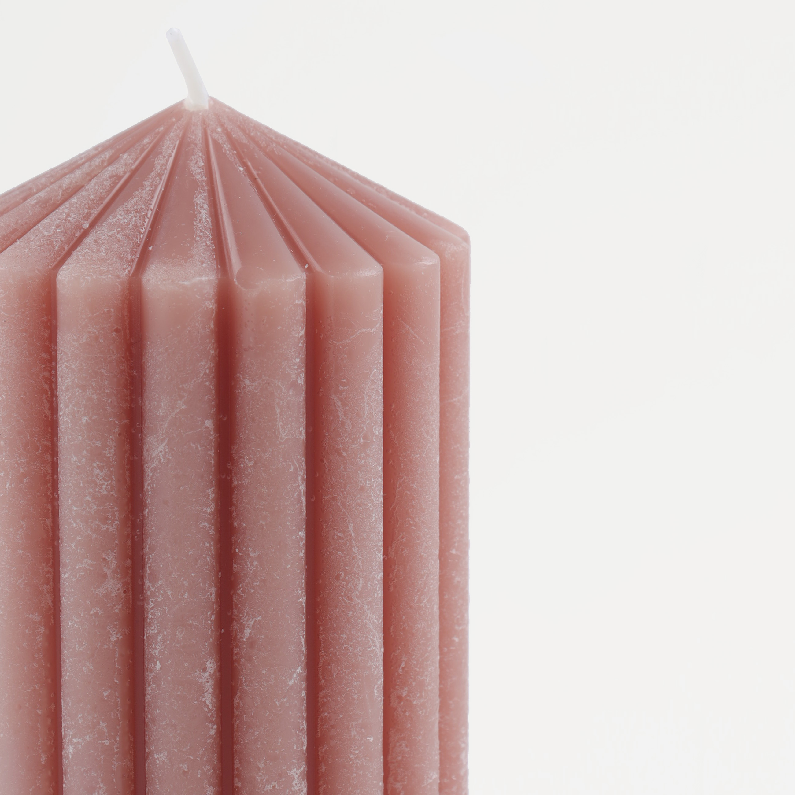 Свеча, 14 см, цилиндрическая, розовая, Ribbed candle, image-1
