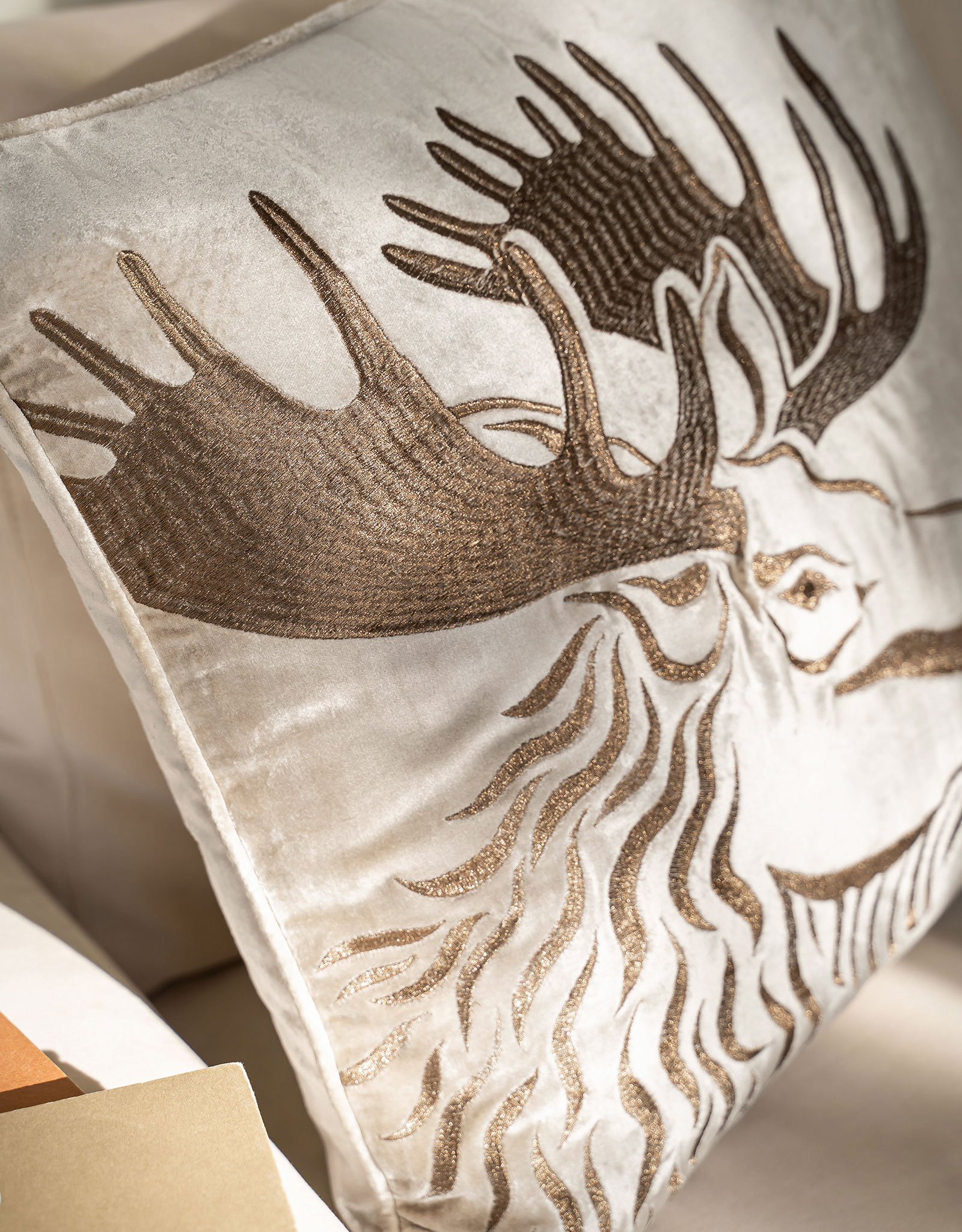 Подушка декоративная, 50х50 см, вельвет, бежевая, Лось, Moose story, image-4