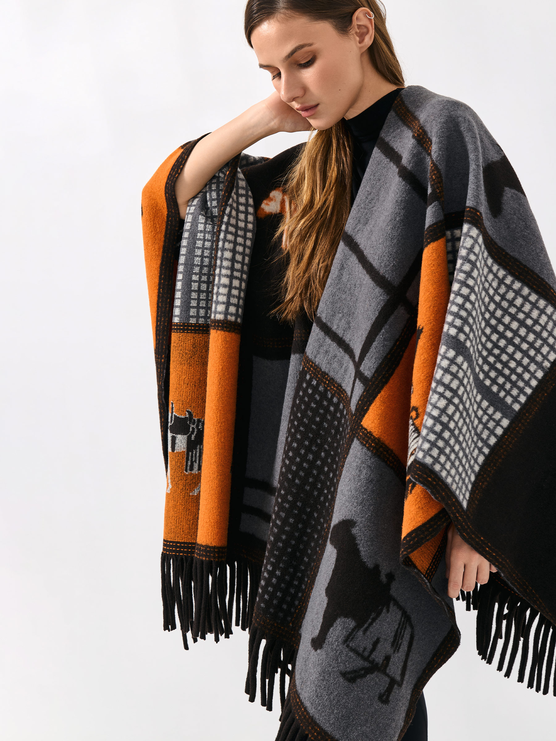 Пончо, 130х160 см, с бахромой, полиэстер, черно-оранжевое, Лошадь, Poncho, image-3