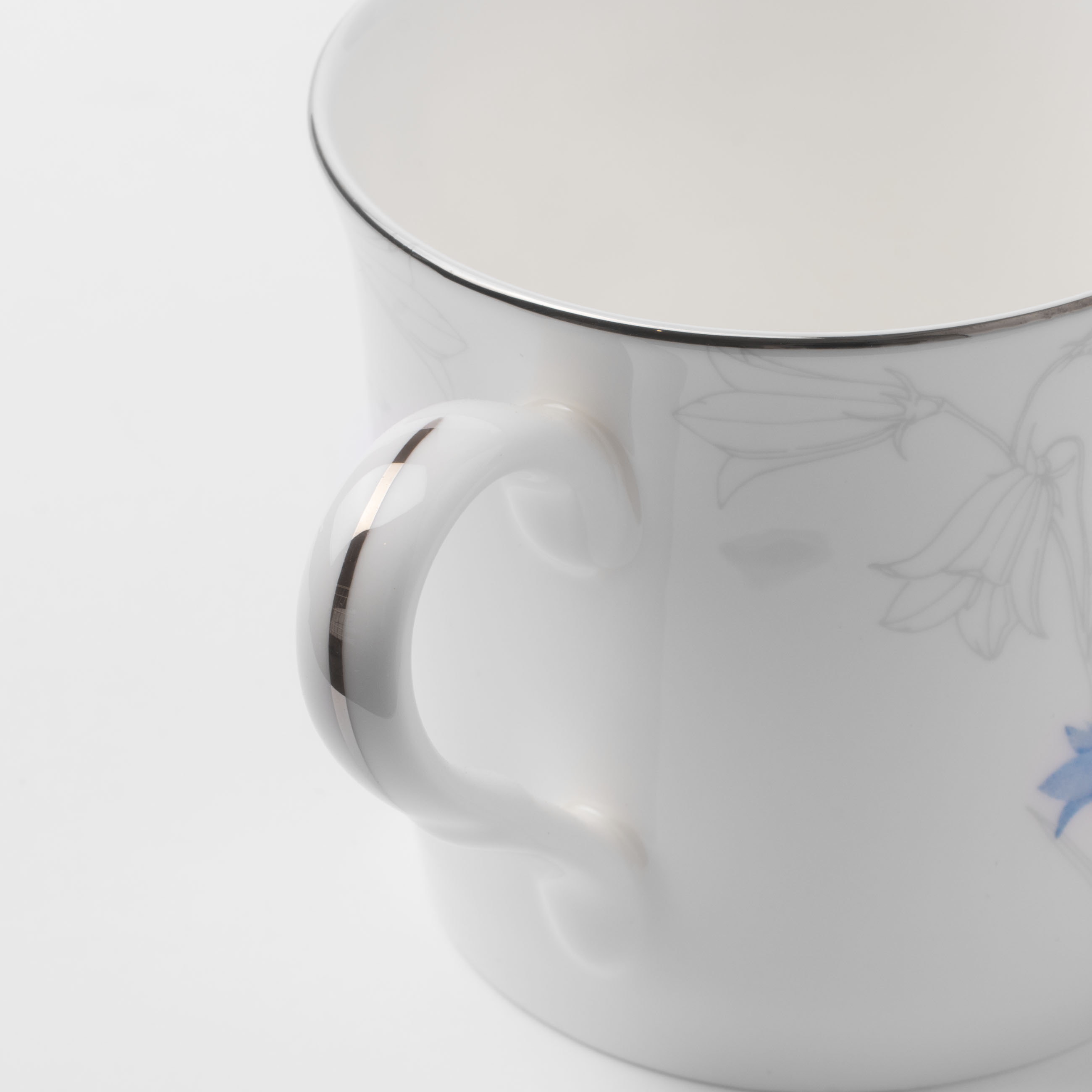 Кружка, 330 мл, фарфор F, белая, с серебристым кантом, Колокольчики, Delicate flower изображение № 4