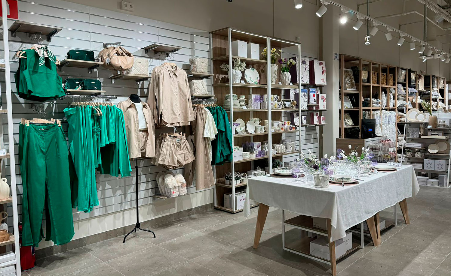 Курган, ул. Коли Мяготина, д.8, ТРЦ "HyperCity", image-4