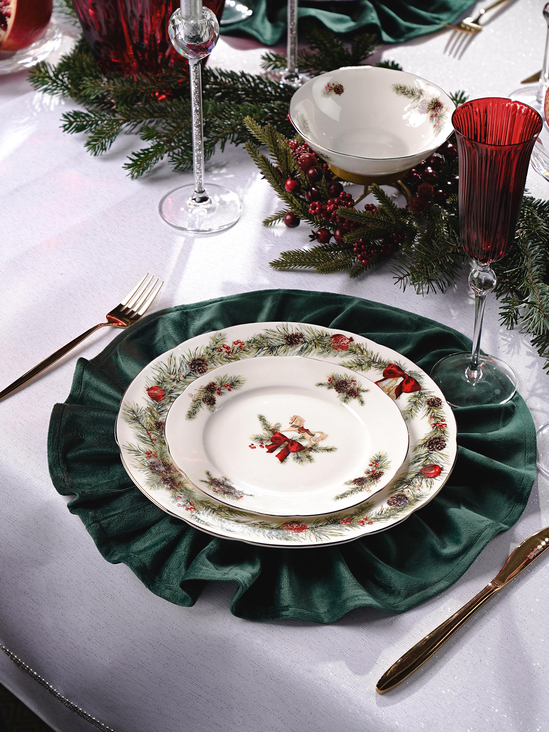 Салфетка под приборы, 38 см, бархат, круглая, зеленая, Волнистые края, Color wavy, image-4