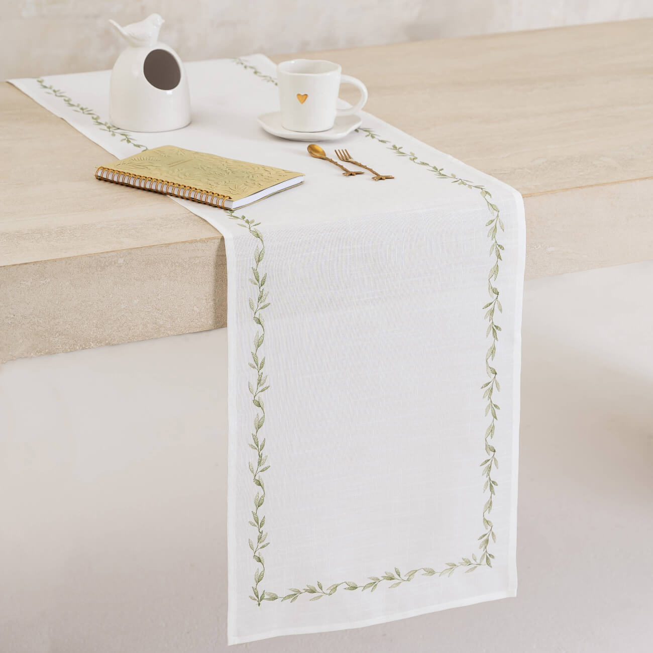 

Дорожка настольная, 40x160 см, полиэстер, белая, Листья, Lacy