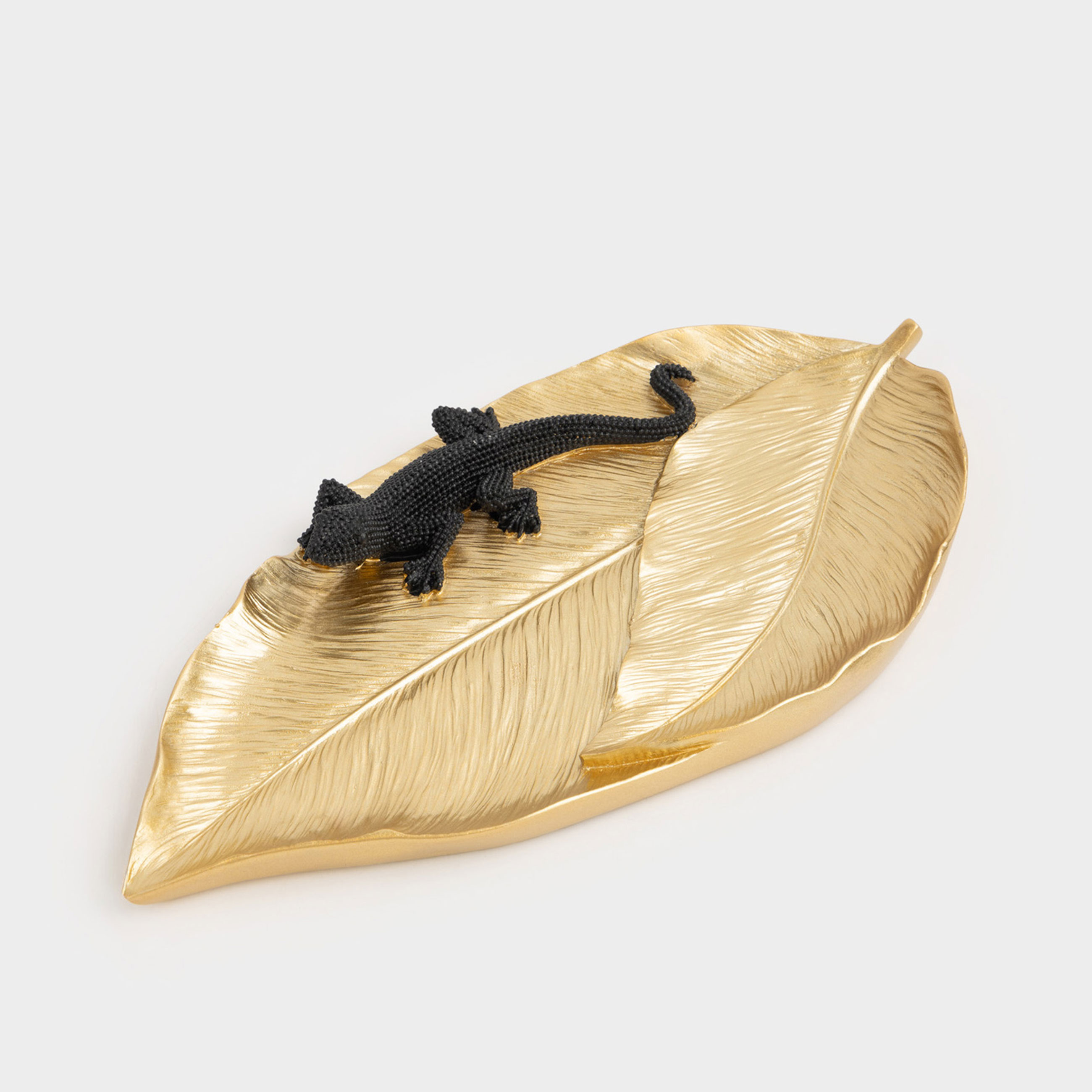 Блюдо декоративное 27х13 см полирезин золотистое Черная ящерица Paradise garden 1890₽