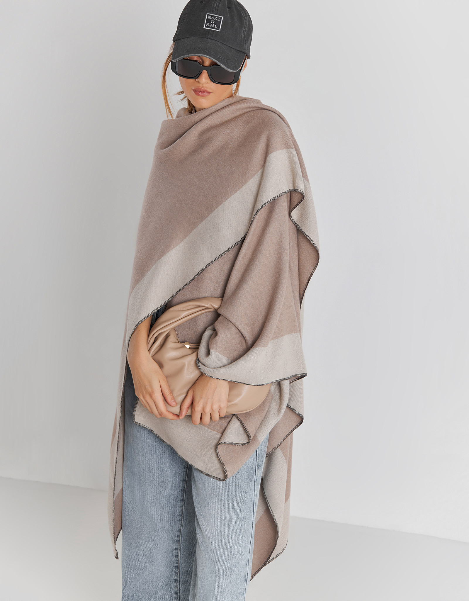 Пончо, 160х135 см, полиэстер/вискоза, бежевое, Полосы, Poncho