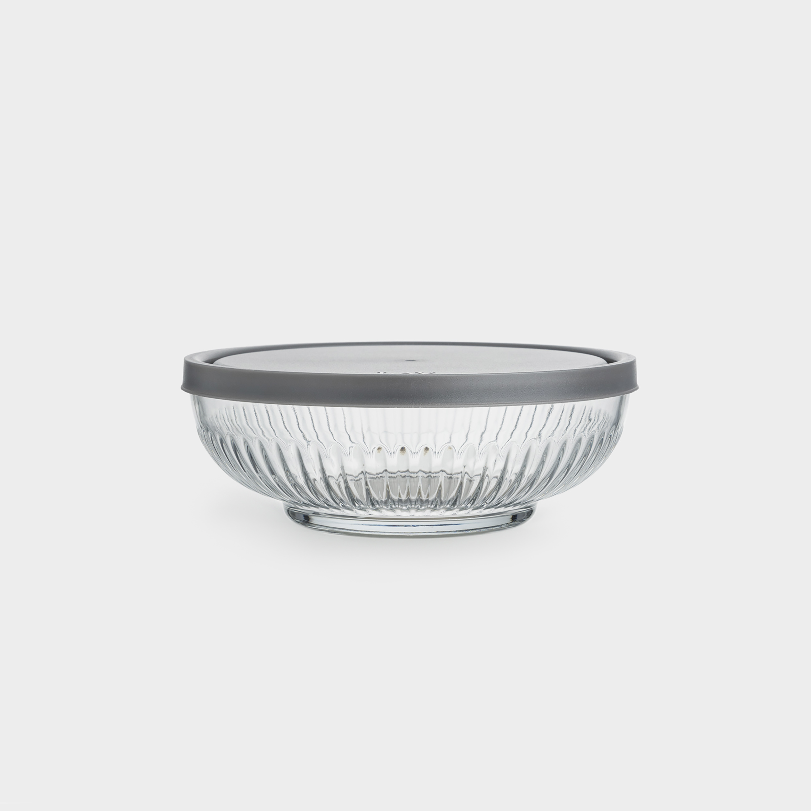 Салатник 17х6 см 800 мл с крышкой стекло Рпластик Madeira 990₽