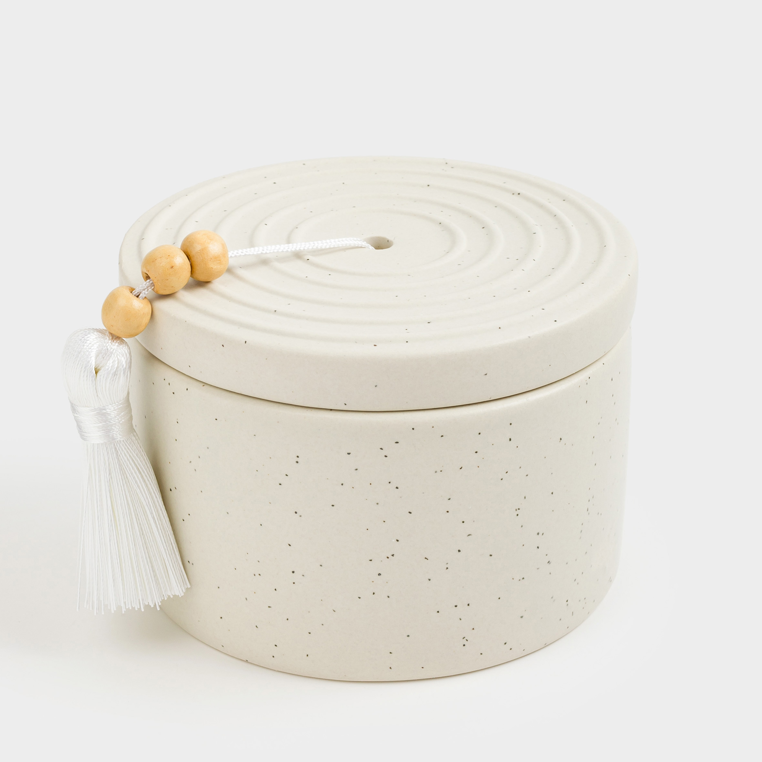 Свеча ароматическая, 7 см, в подсвечнике, с кисточкой, керамика, Coconut Milk, Delicia, image-1