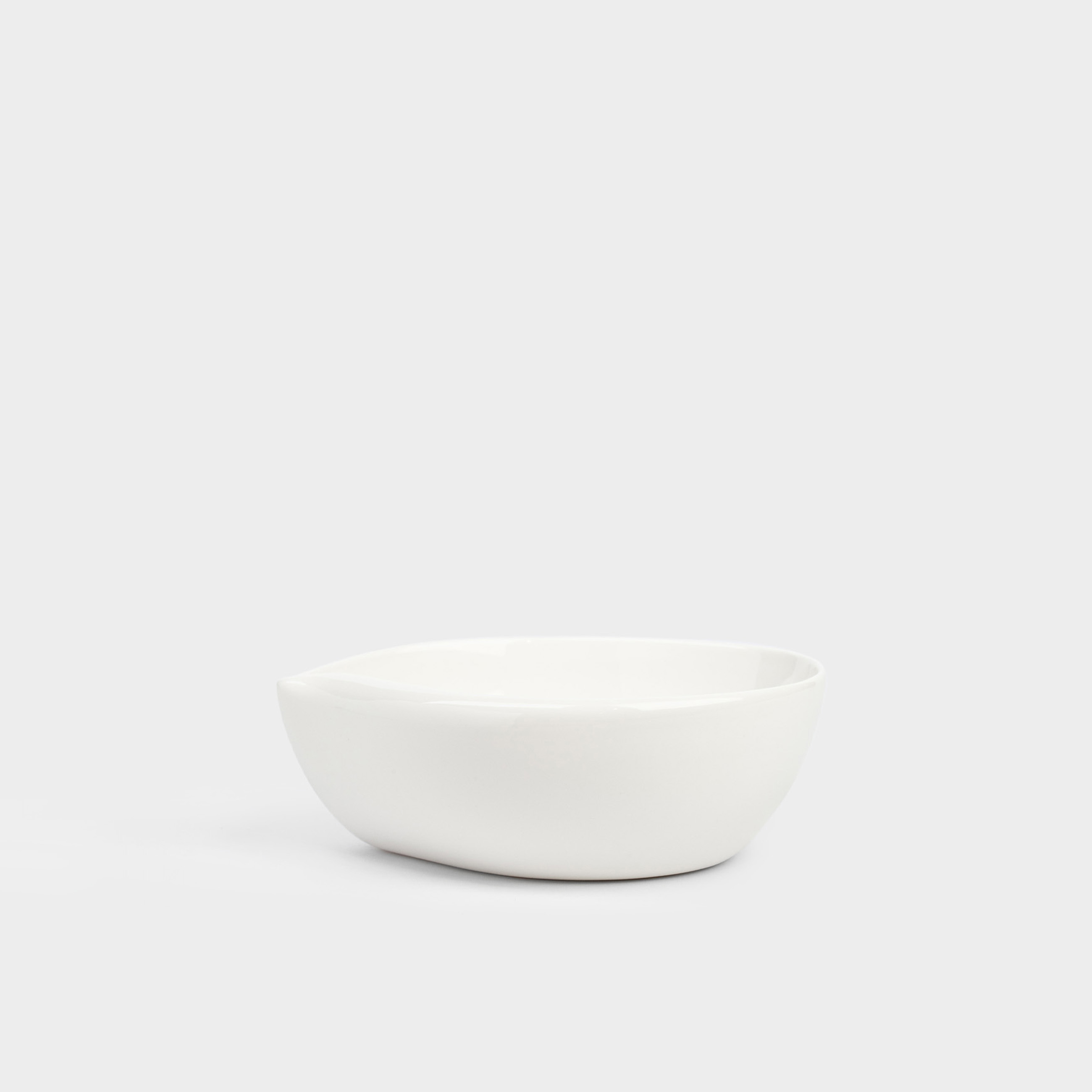 Салатник 15х12х5 см 380 мл фарфор P белый Лепесток Blomblad 990₽