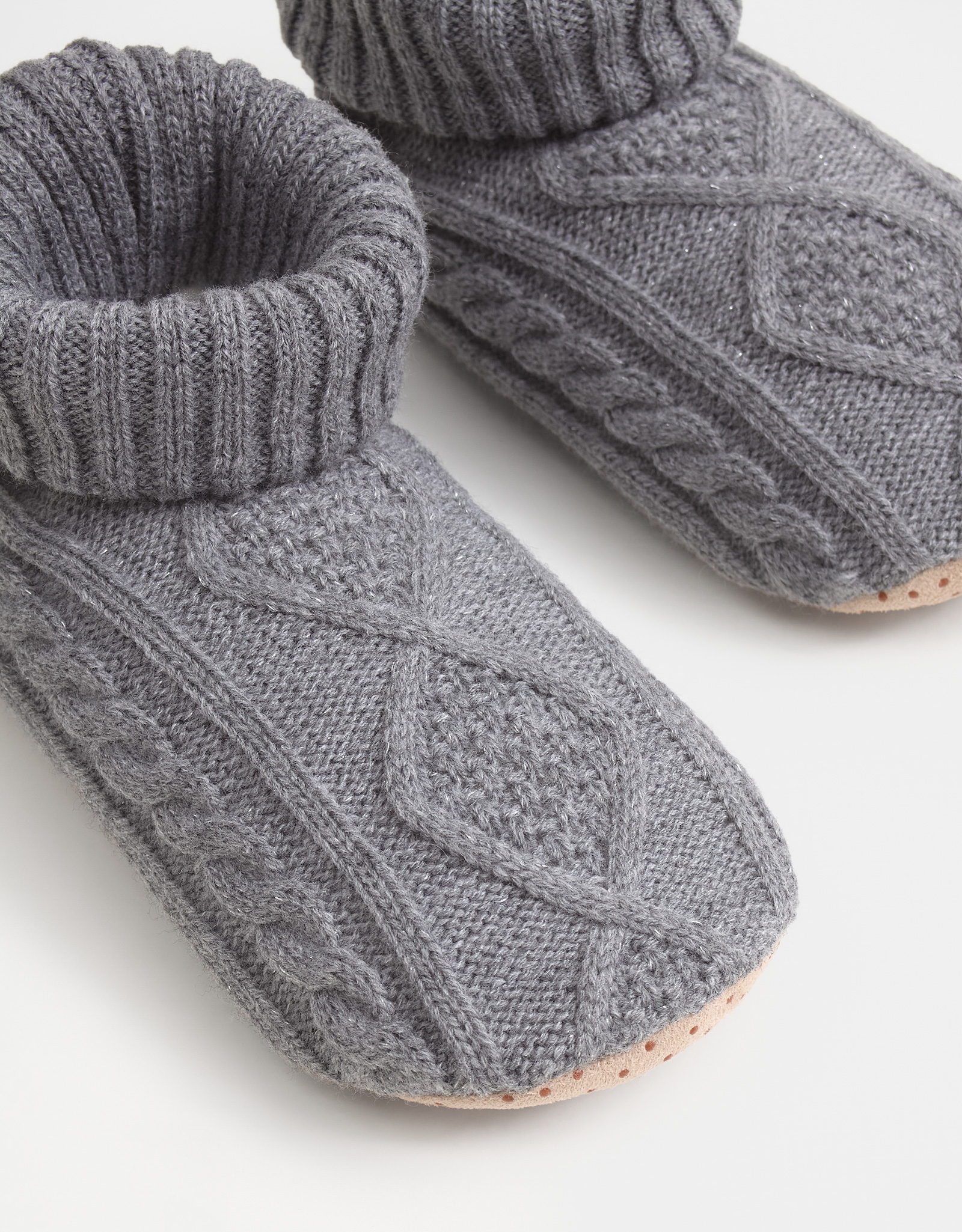 Тапочки-носки женские, домашние, акрил/шерпа, серые, Косы, Knitted soft, image-3