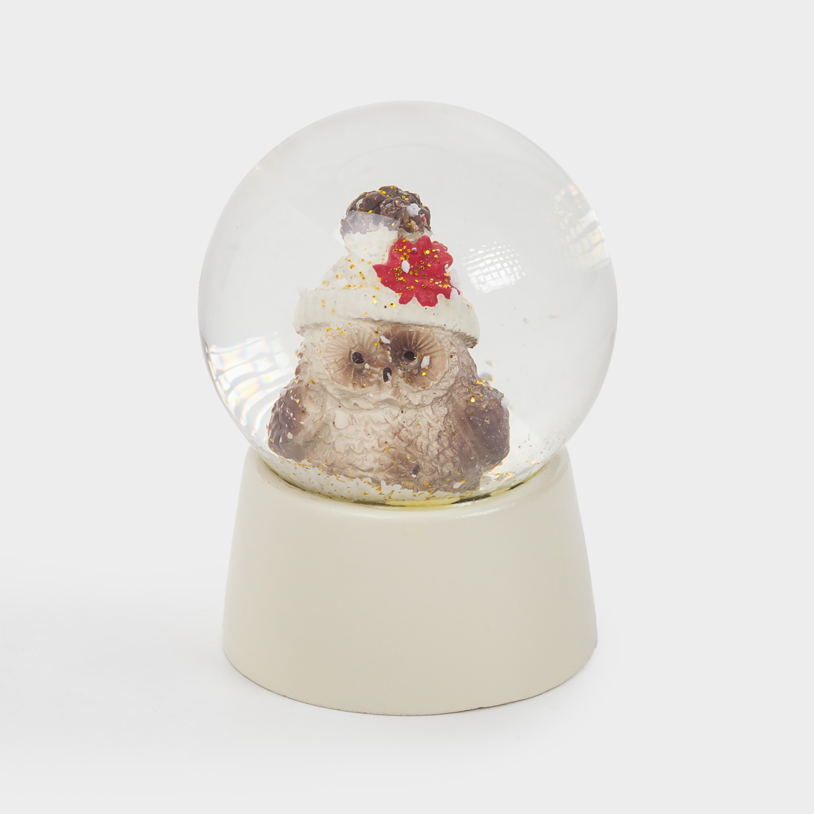 Снежный шар 6 см стеклополирезин молочный Сова в шапке Forest animals 599₽