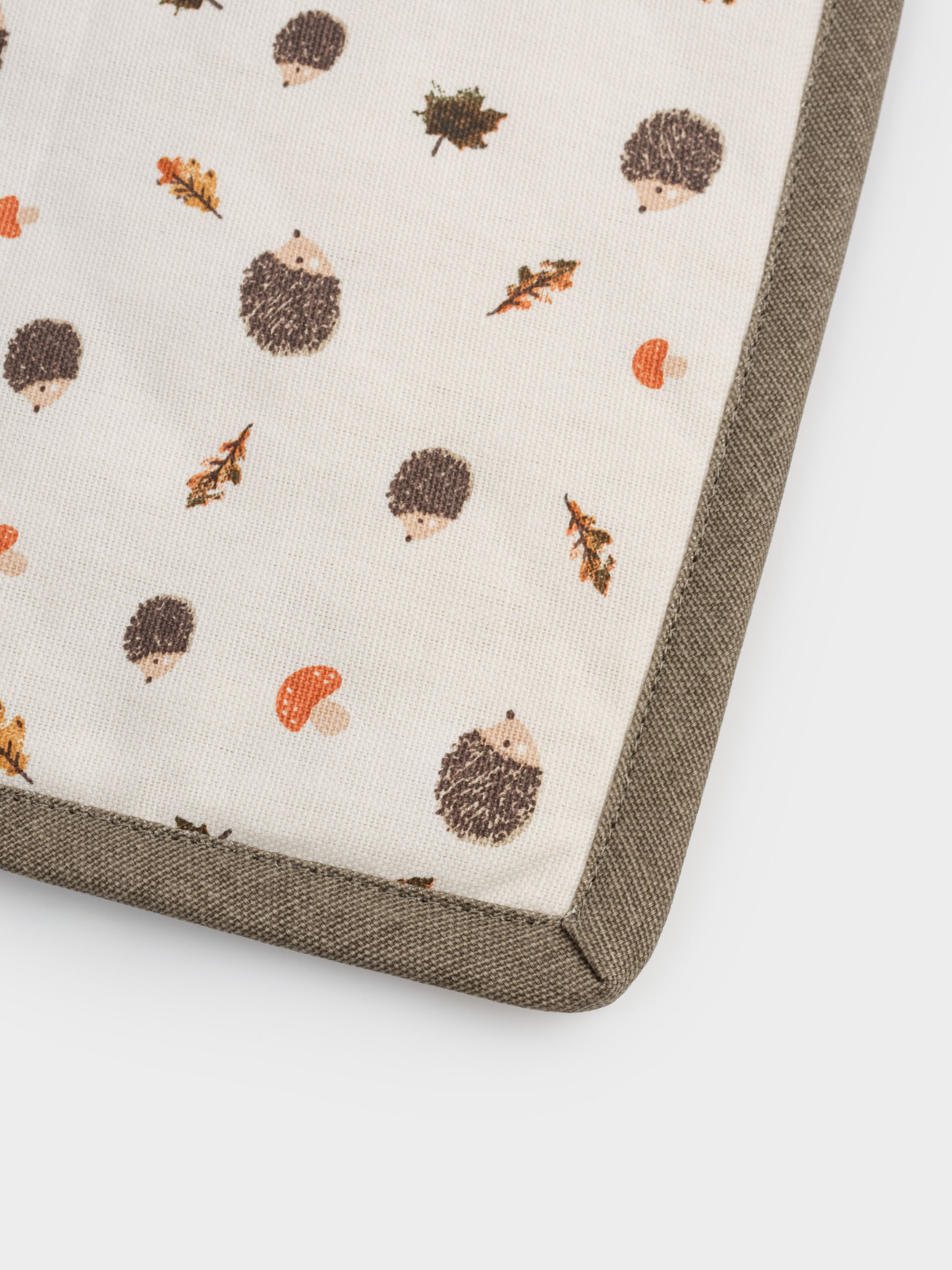 Прихватка, 20х20 см, хлопок, бежевая, Ежи, листья и грибы, Autumn hedgehog, image-3