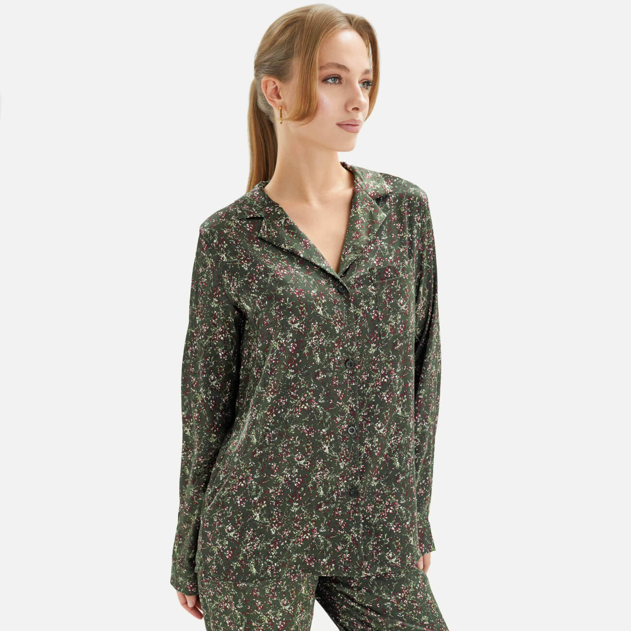 Рубашка женская, с длинным рукавом, р. S, полиэстер, зеленая, Малиновые цветы, Amy рубашка в широкую клетку uniqlo из сверхтонкого хлопка с длинным рукавом a