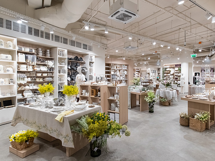 Санкт-Петербург, Комендантская площадь, д.1, Лит. А, ТРК "Атмосфера", image-1