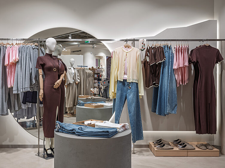 Москва, МО, деревня Покровское, ул. Центральная, 33, Novaya Riga Outlet Village (Новая Рига Аутлет), image-10