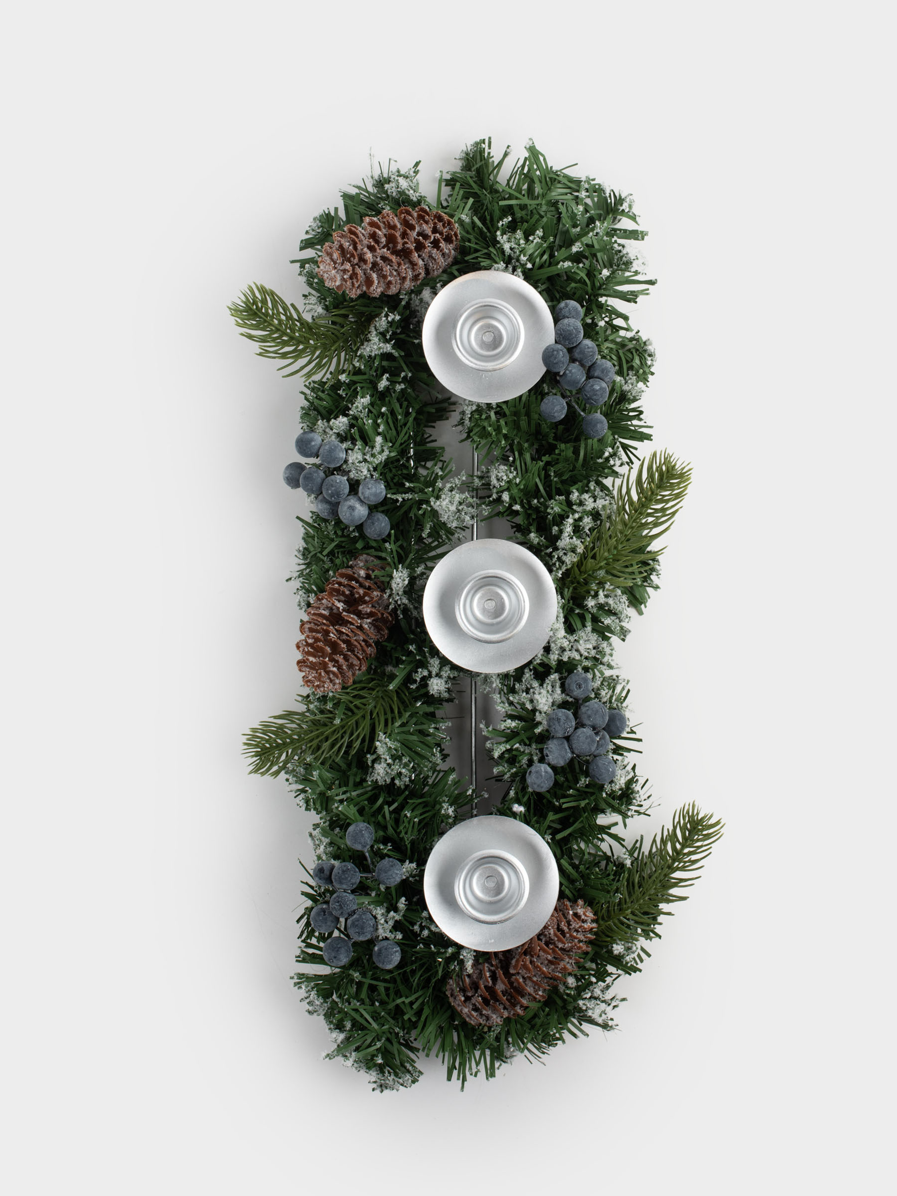 Подсвечник, 40 см, 3 тонкие свечи, ПВХ/металл, Синие ягоды и шишки, Snowy blue berry, image-2