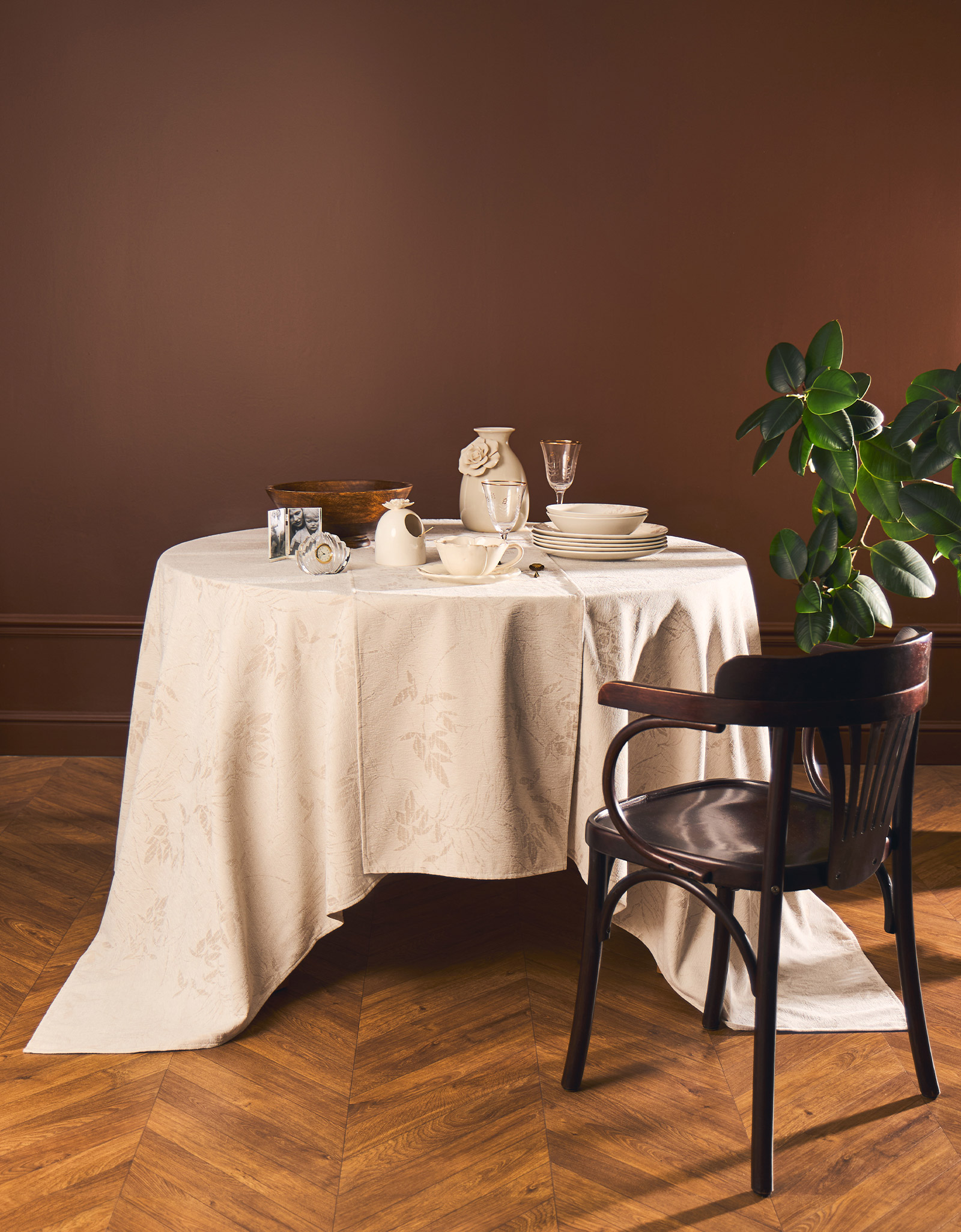 Дорожка настольная, 40x160 см, жаккард, шенилл, бежевая, Ветви, Texture branches