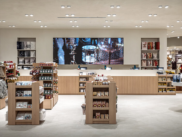 Москва, Ходынский бульвар, дом 4, ТЦ "Авиапарк", image-1