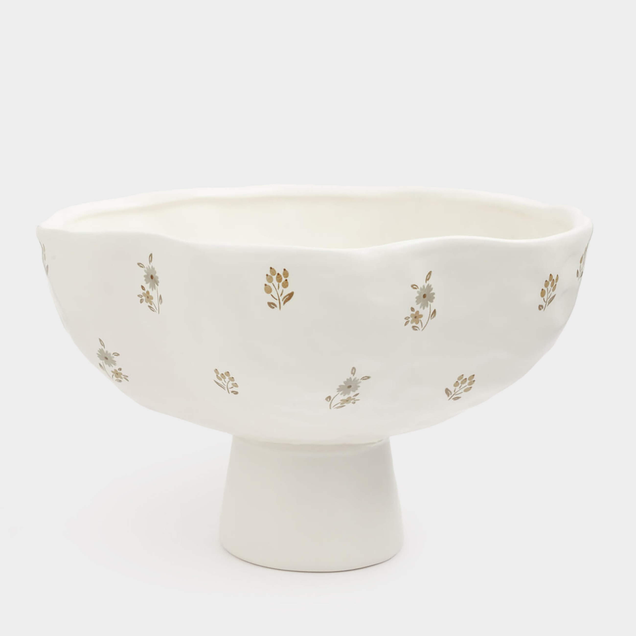 Ваза для фруктов 24x15 см на ножке керамика молочная Винтажные цветы La flore 3490₽