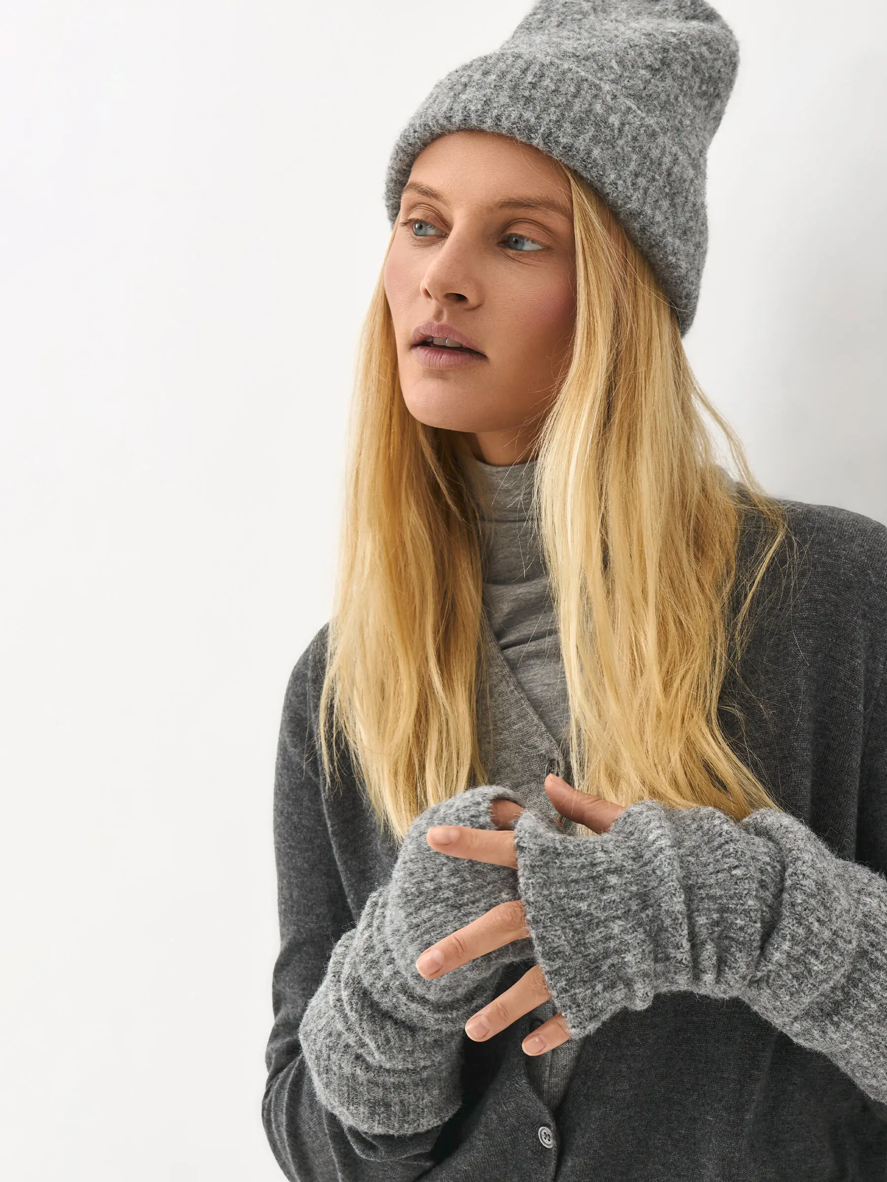 Митенки женские, Loop, image-0