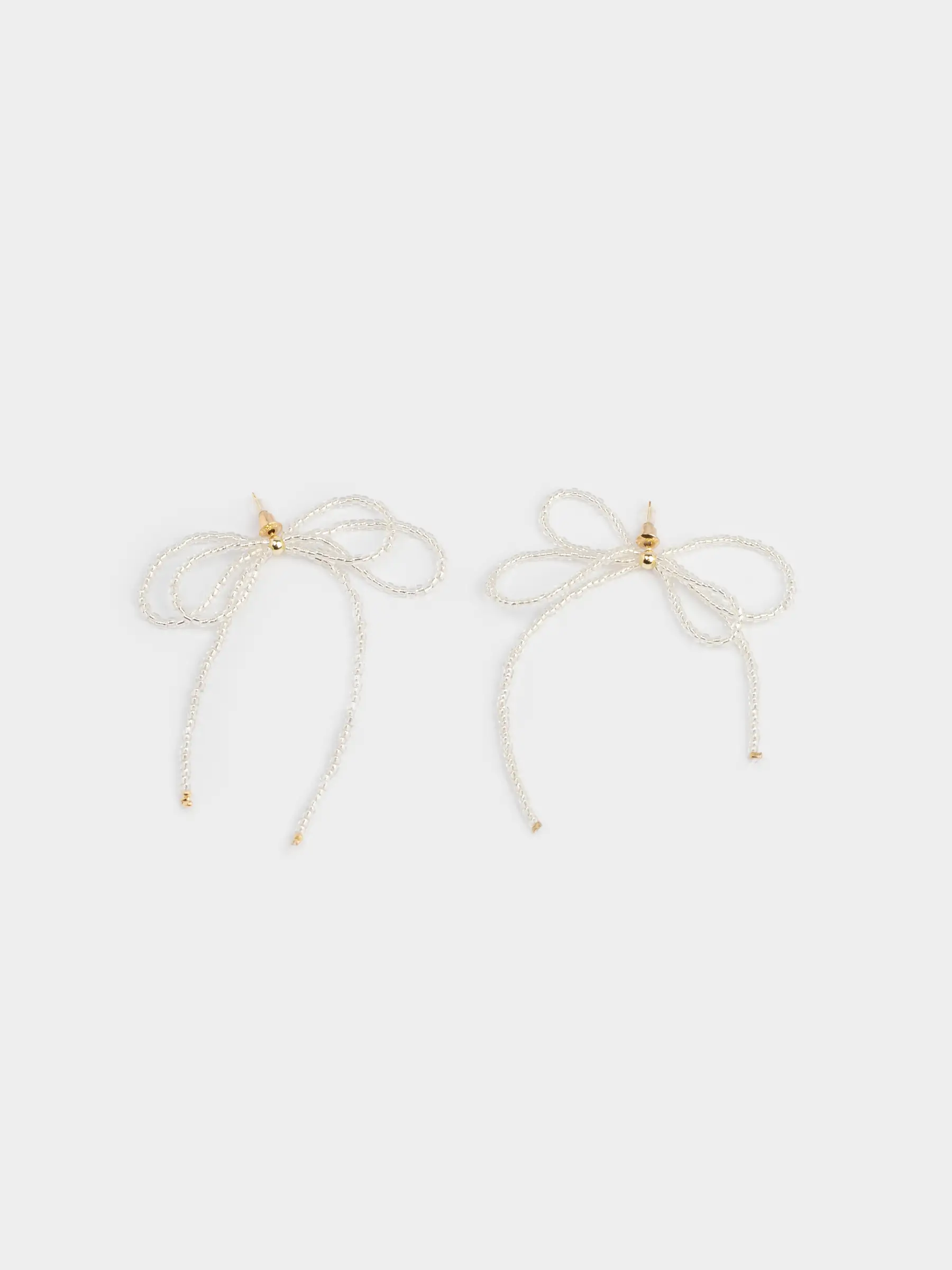 Серьги, 6 см, 2 шт, стекло/металл, белые, Бантик, Pearl