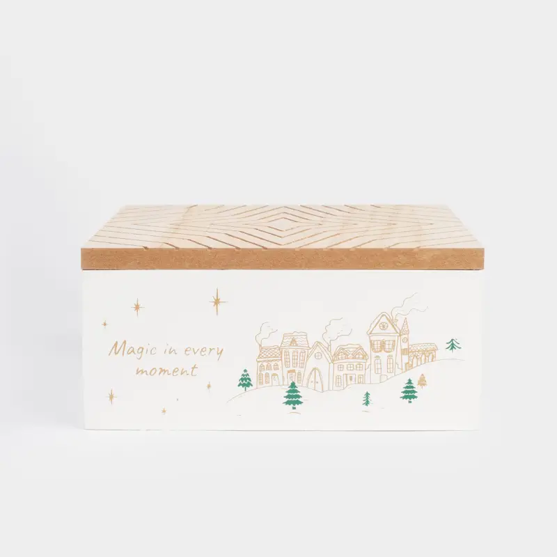 Коробка для чая 17х17 см 4 отд дерево квадратная бежевая Зимний город Snow sparks 599₽