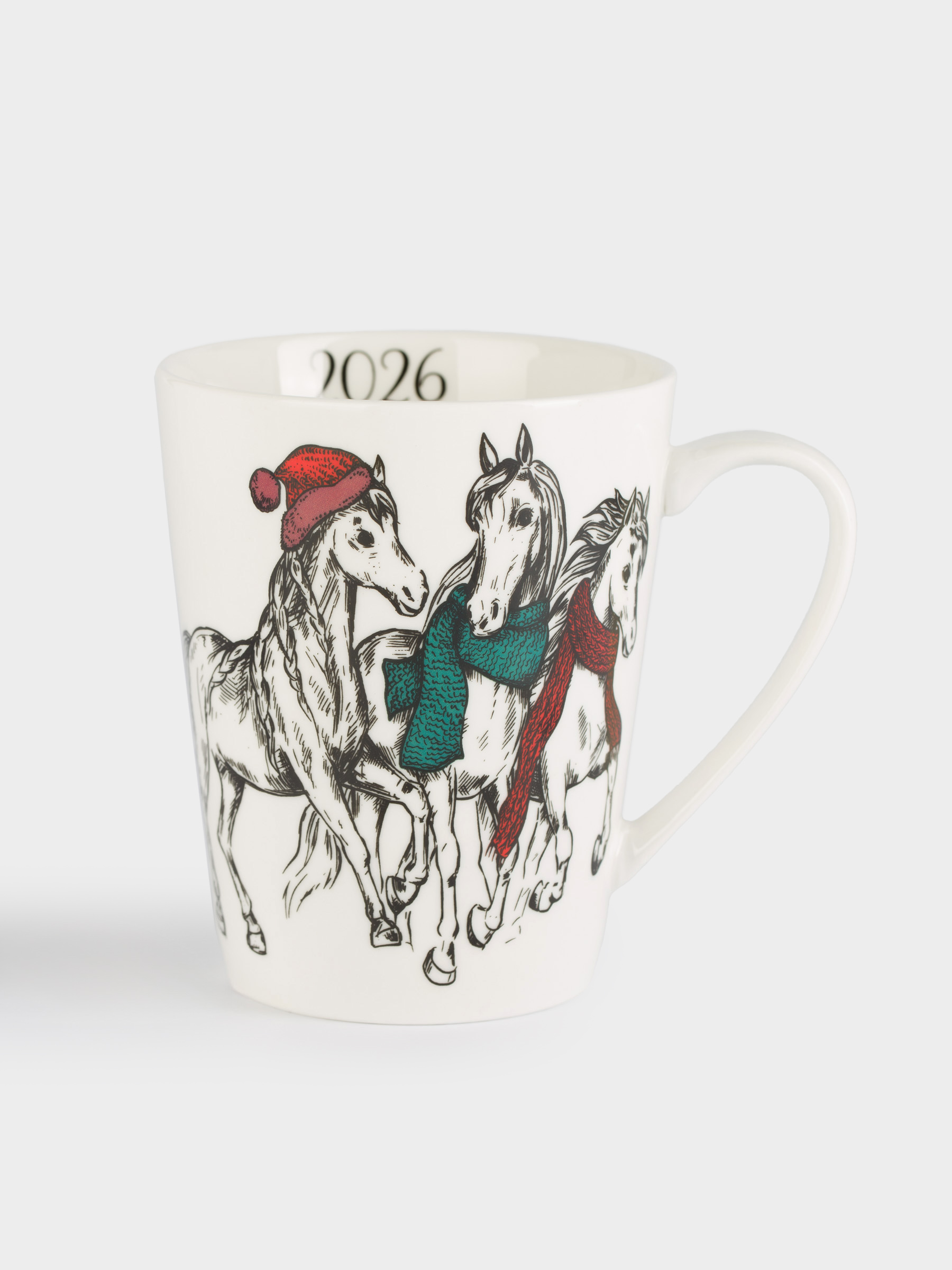 Кружка, 420 мл, фарфор N, белая, Лошади в шарфах и шапке, Horse trio, image-0