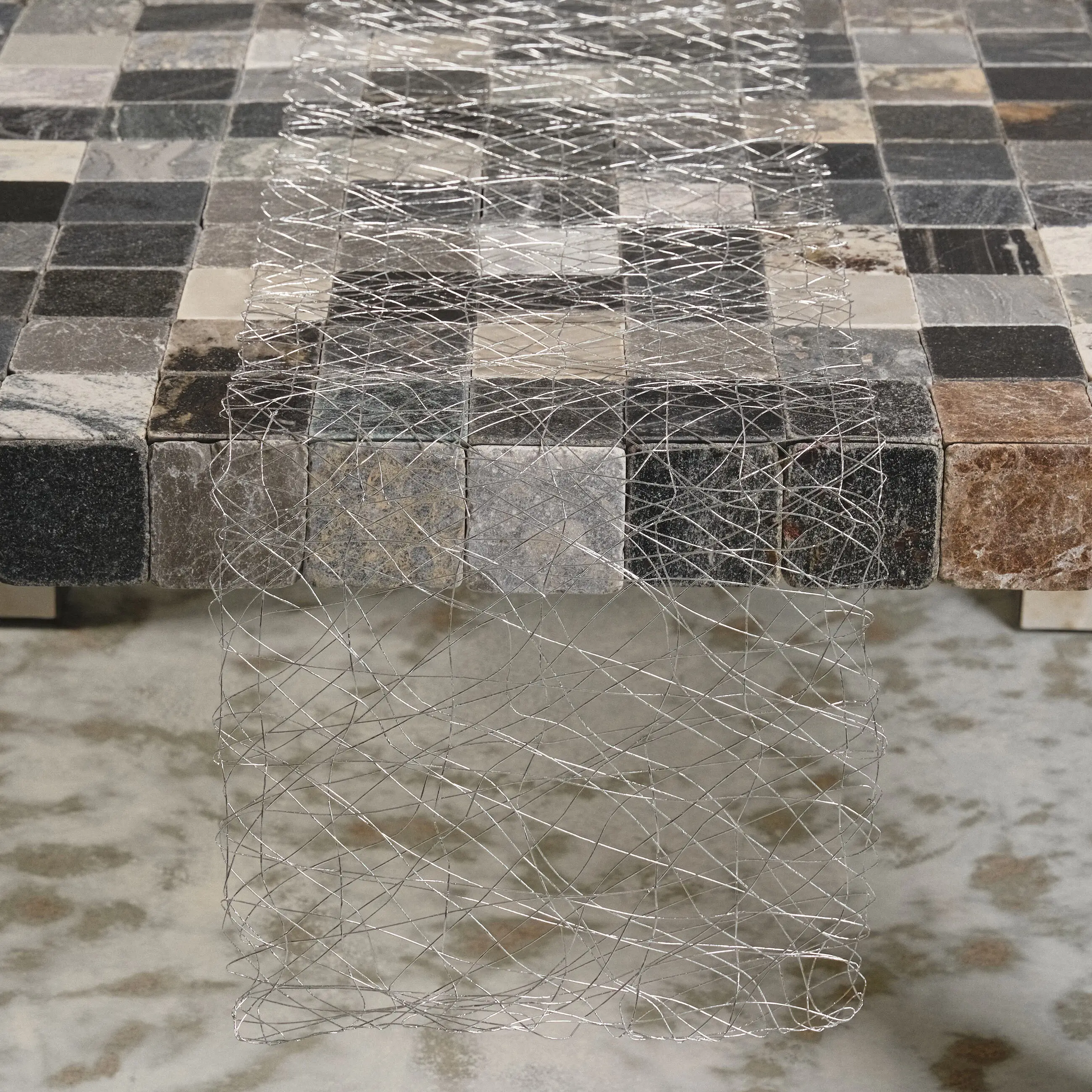 Дорожка настольная, 40х160 см, целлюлоза/ПЭТ, серебристая, Паутинка, Azhur Grid