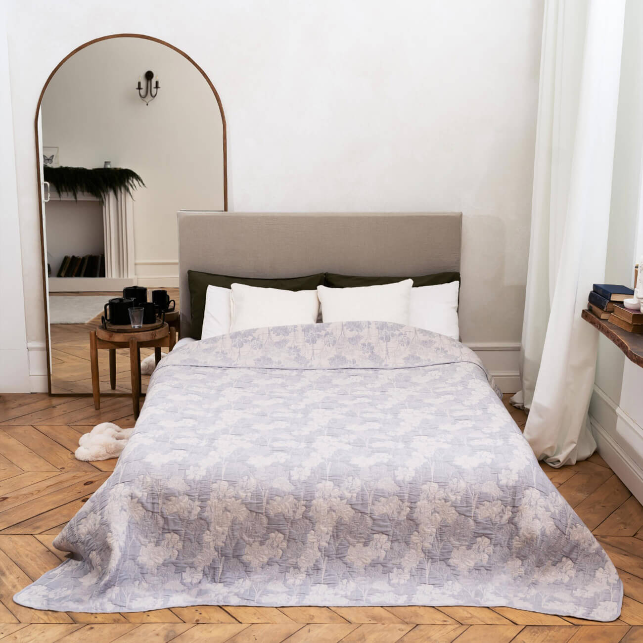 

Покрывало, 220х240 см, хлопок/полиэстер, бело-серое, Цветы, Jacquard bed