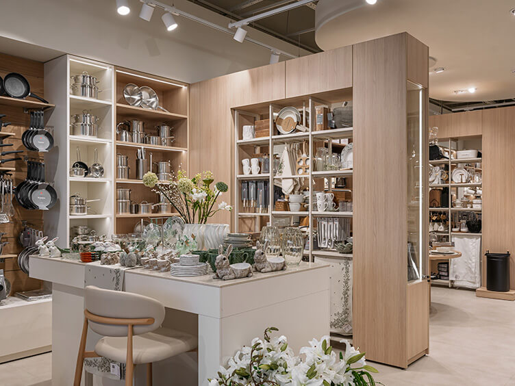 Москва, МО, деревня Покровское, ул. Центральная, 33, Novaya Riga Outlet Village (Новая Рига Аутлет), image-5