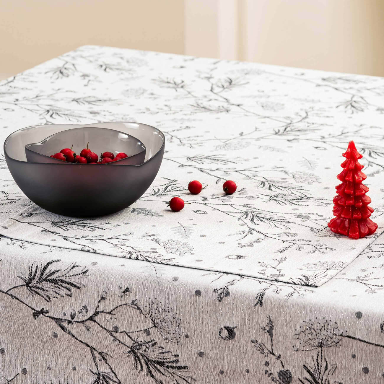 

Салфетка под приборы, 30x45 см, жаккард, полиэстер, серая, Зимние ветви, Royal flower