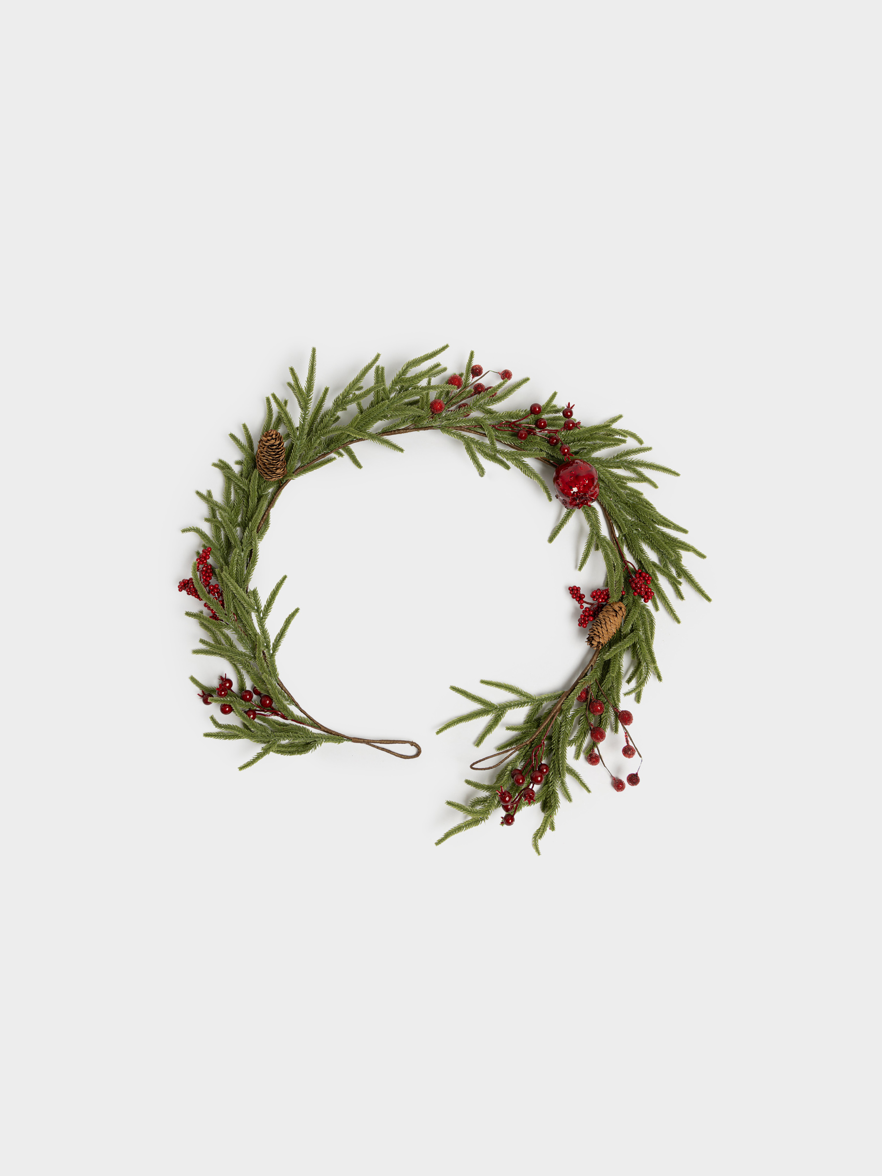 Ветка-гирлянда декоративная, 1,2 м, Красные ягоды и шишки, Red berry