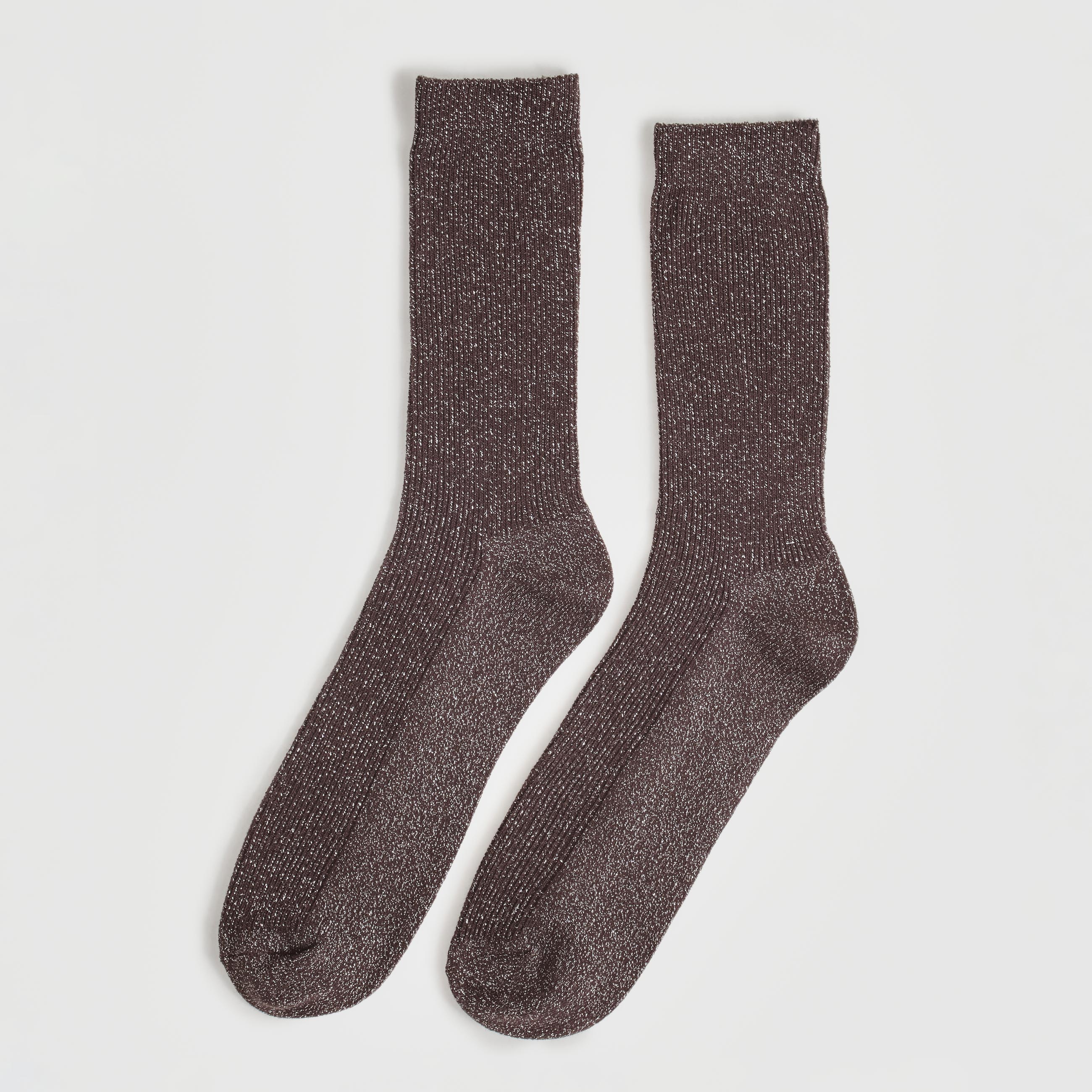 Коричневый