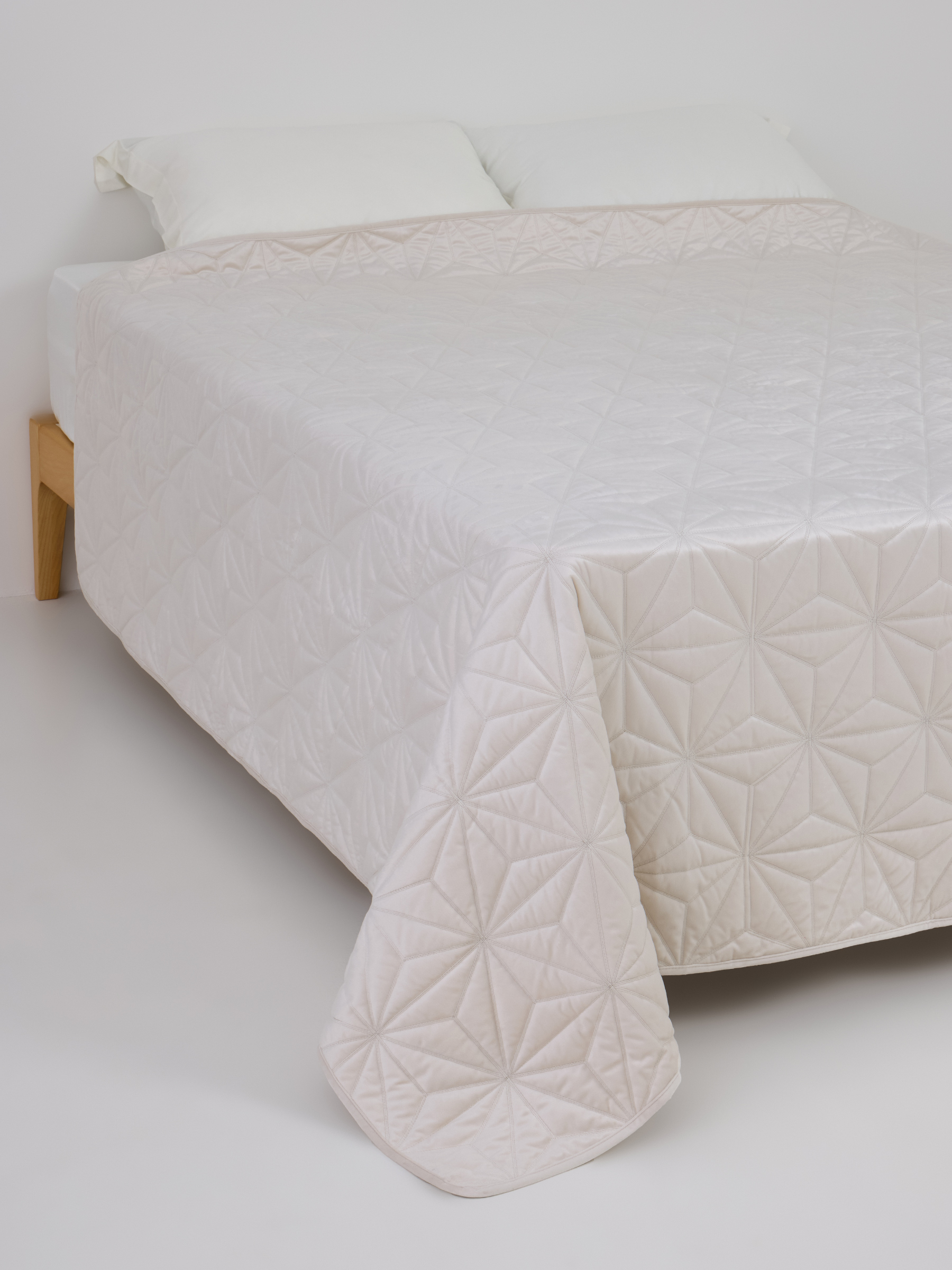 Покрывало, 220х240 см, стеганое, вельвет/микрофибра, песочное, Toulouse, Stitch velvet, image-0