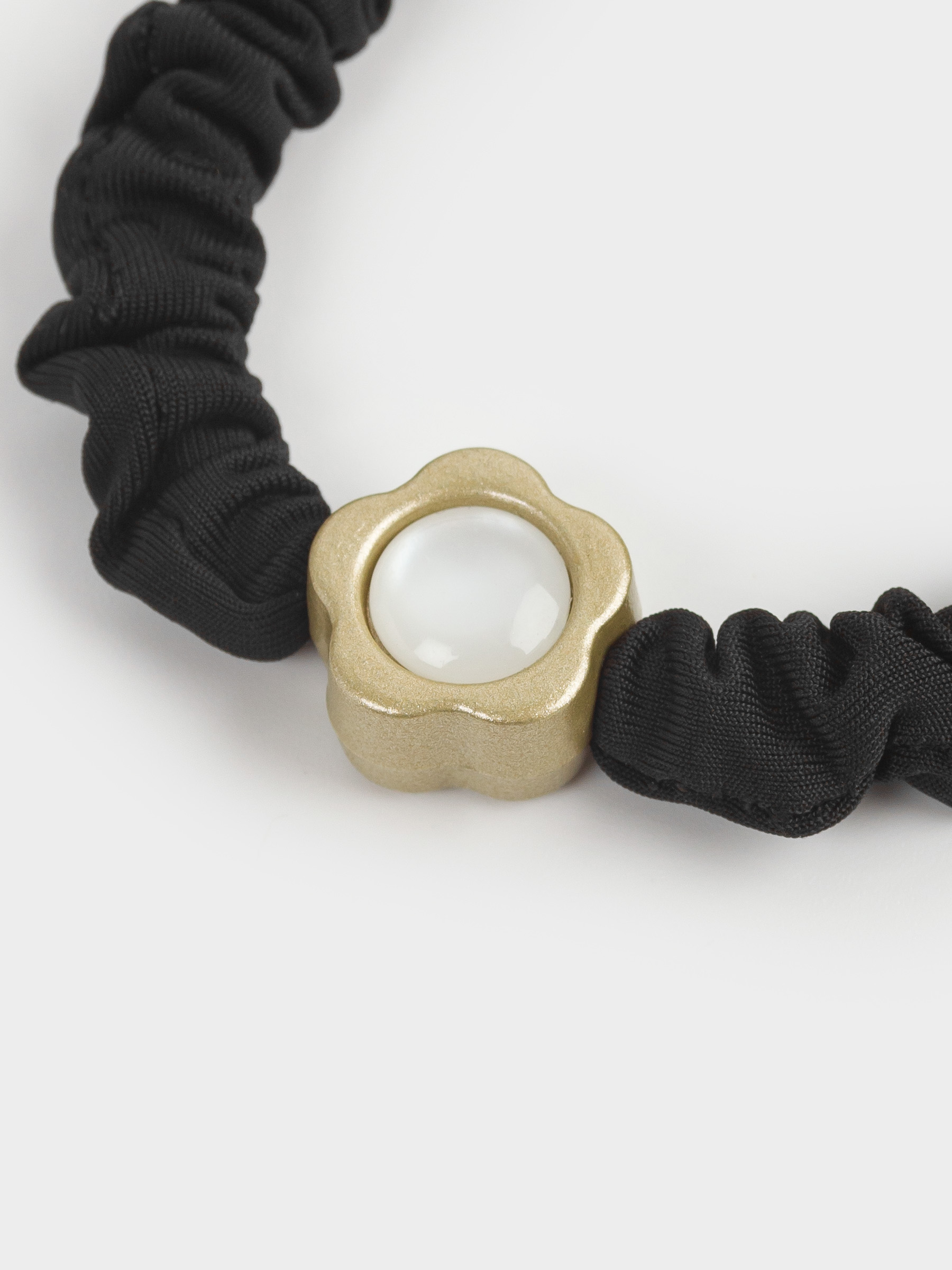 Резинка для волос, 6 см, сатин/пластик, черная, Цветок, Silk, image-3