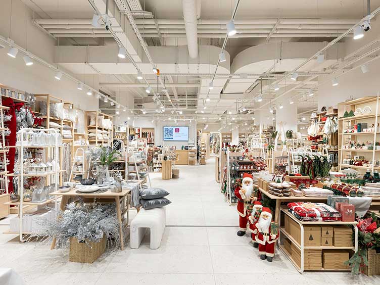 Москва, Коровинское шоссе, 2, ТРЦ "Авеню Север", image-1