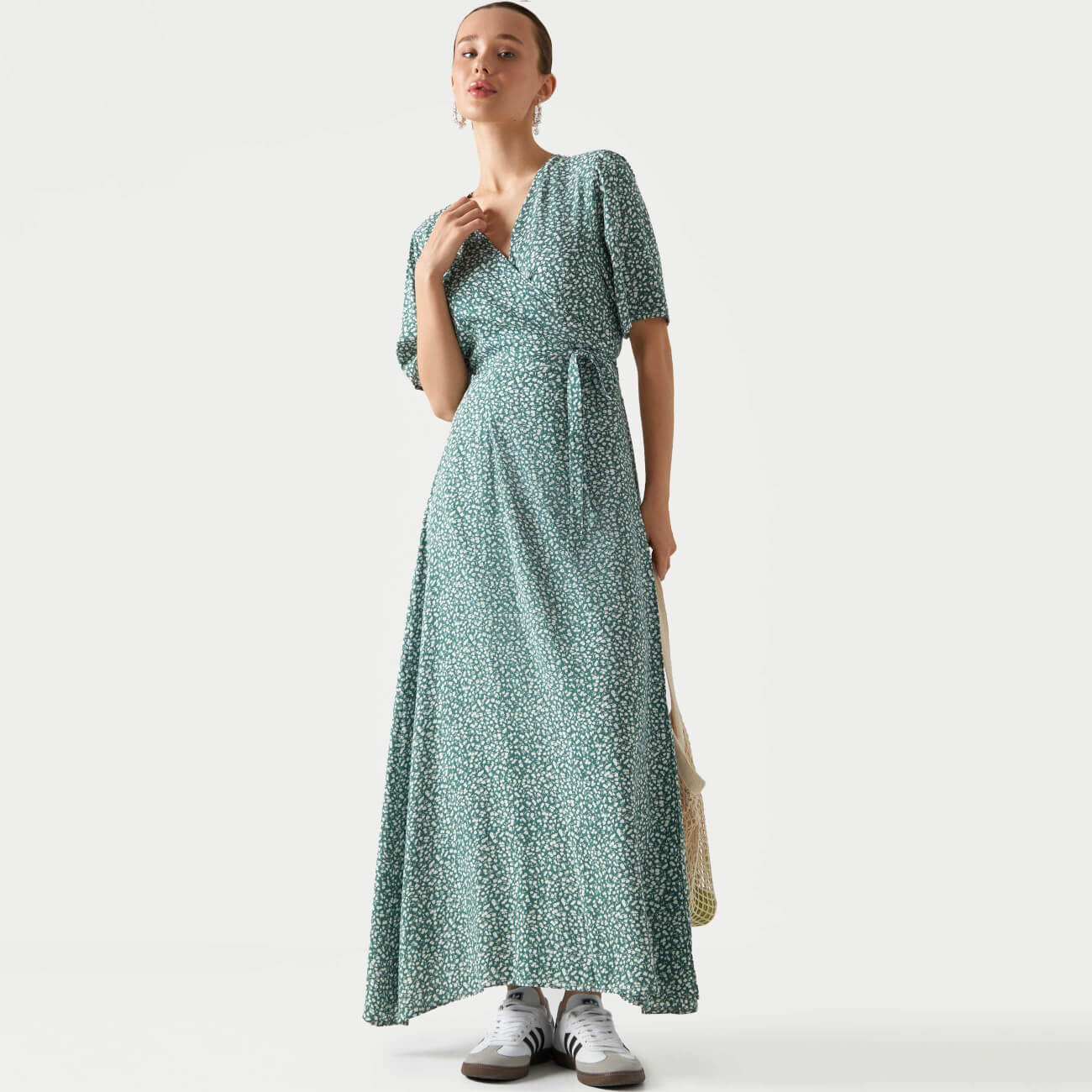 Платье женское, р. S, миди, с коротким рукавом, вискоза, зеленое, Цветы, Marcia