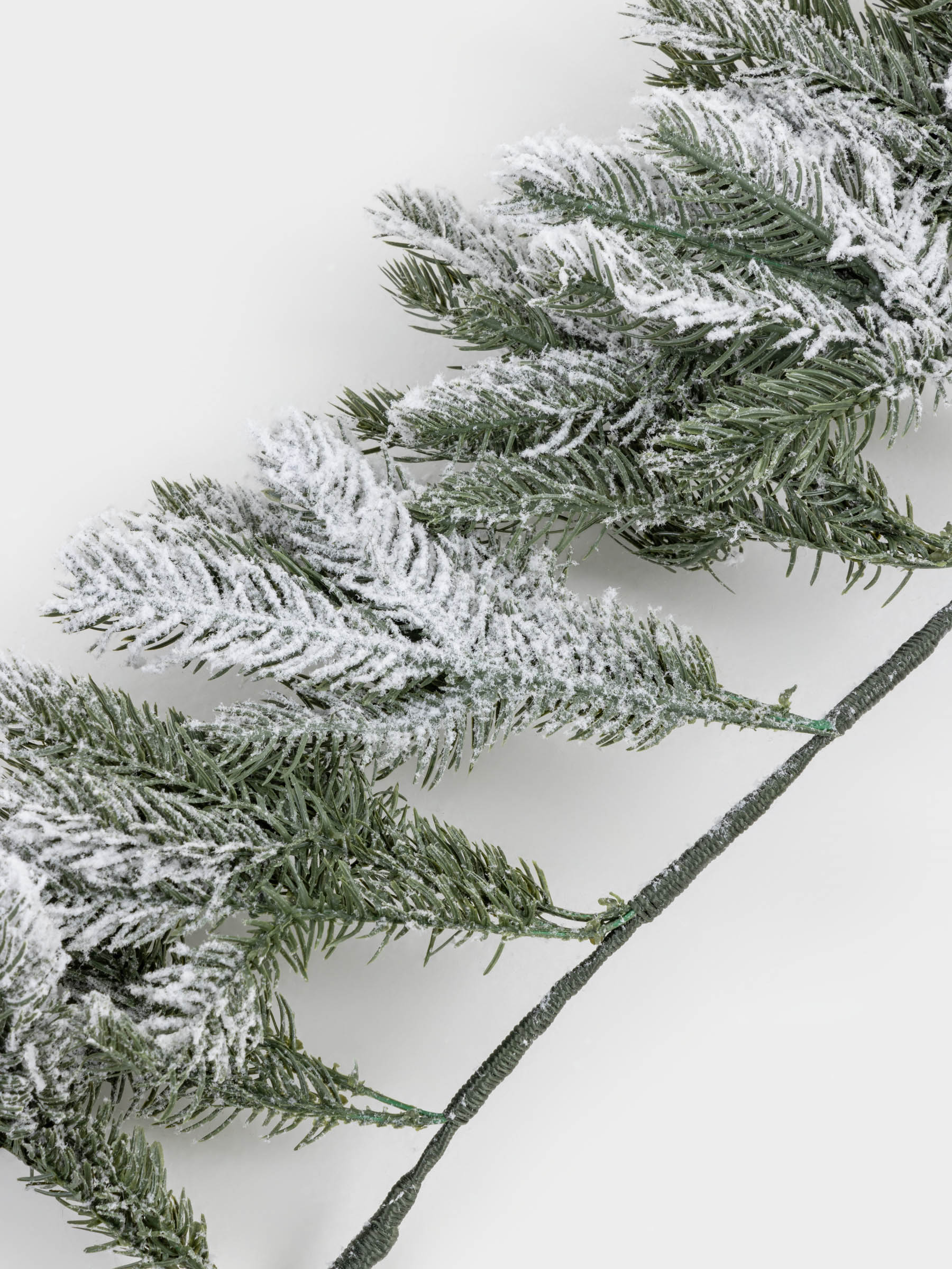 Ветка-гирлянда декоративная, 2,7 м, пластик, Заснеженная ель, Snowy decor, image-1