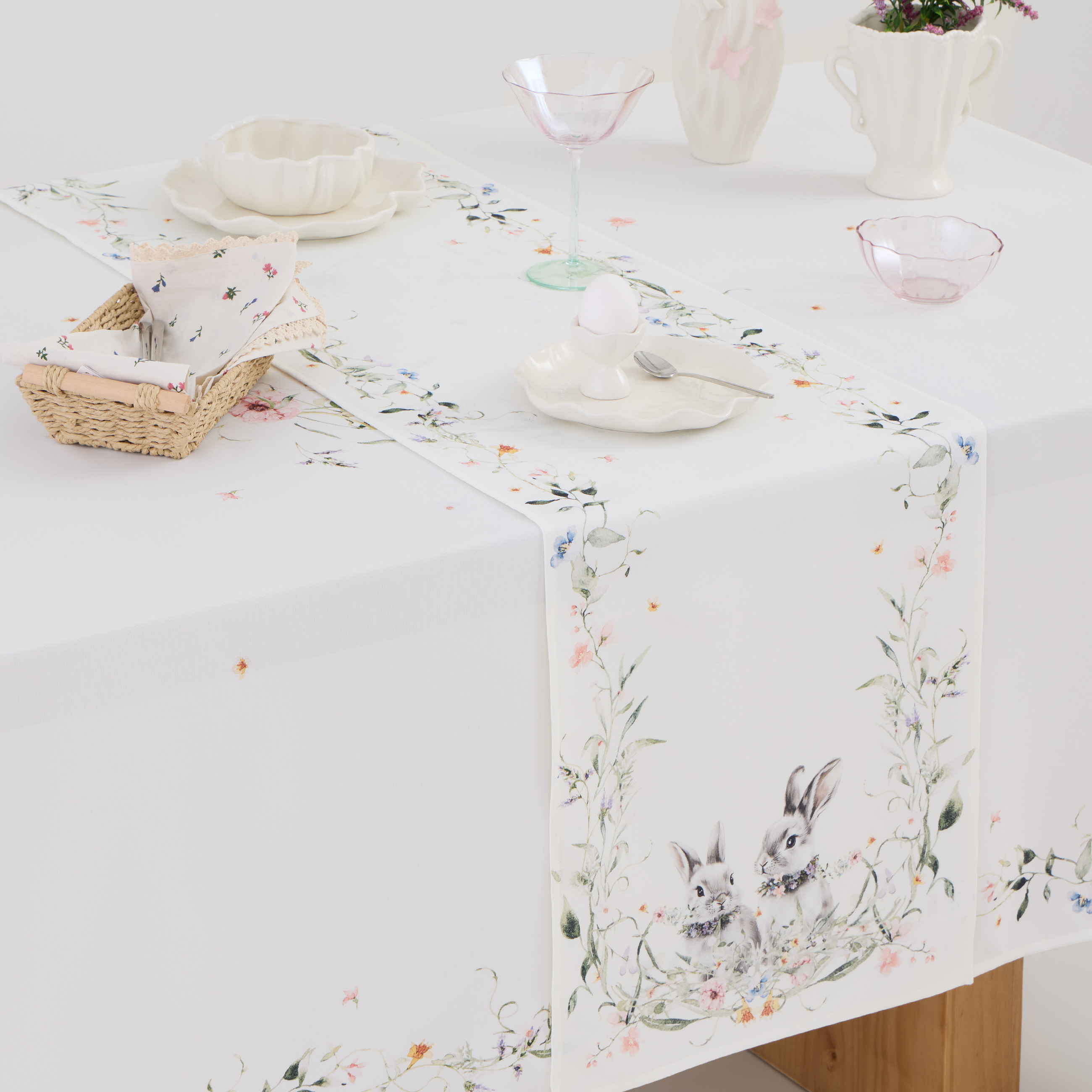 Дорожка настольная, 40х160 см, Кролики и цветы, Rabbits in flower
