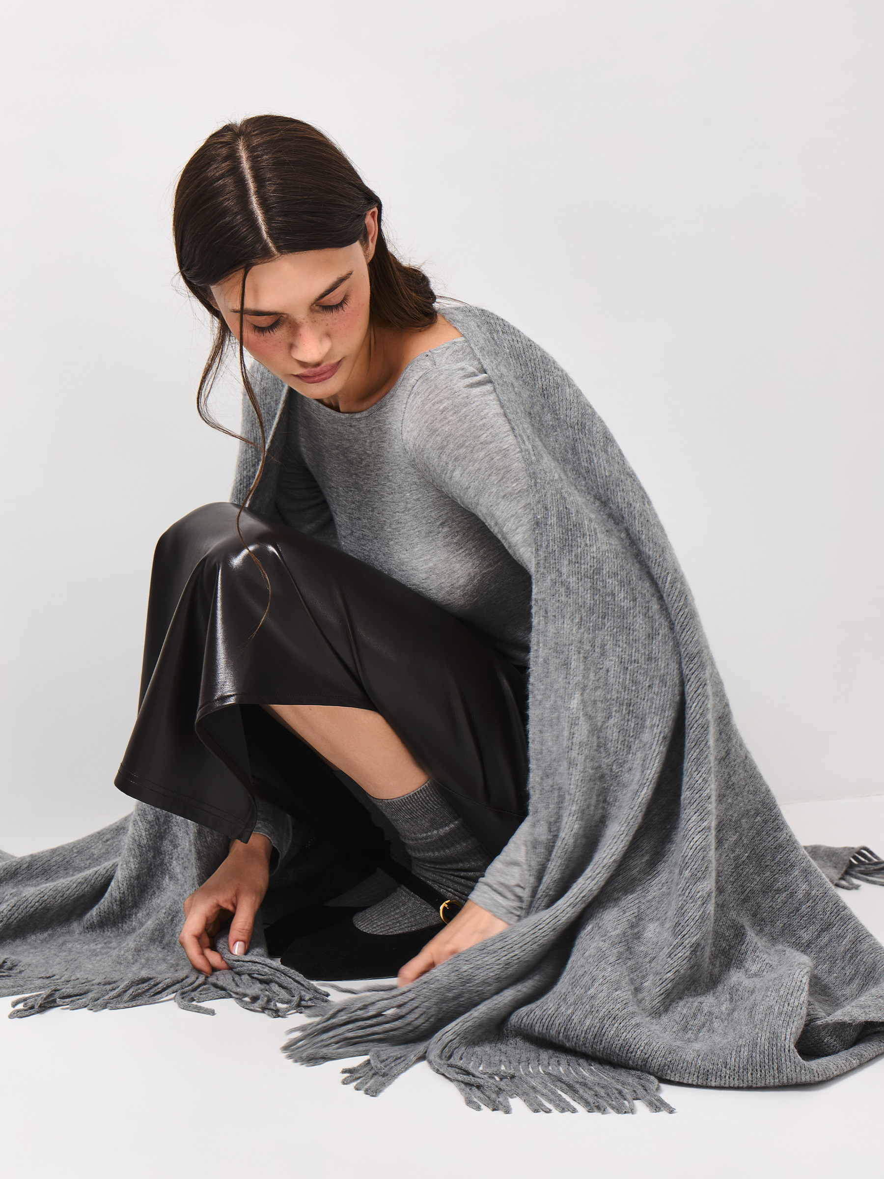 Пончо, 135х150 см, с бахромой, акрил, серое, Poncho, image-6
