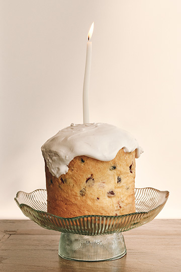 Блюда и вазы на ножке