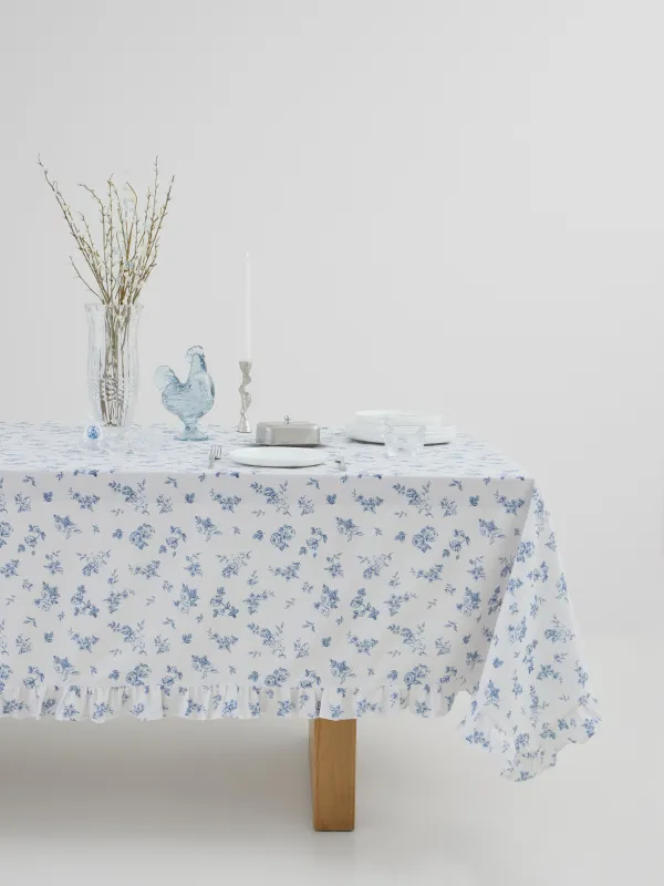 Скатерть, 170х250 см, полиэстер/хлопок, с рюшами, белая, Синие цветы, Blue flowers, image-0