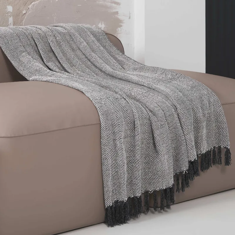 Плед, 130x170 см, с бахромой, шенилл, серо-белый, Зигзаг, Chenill