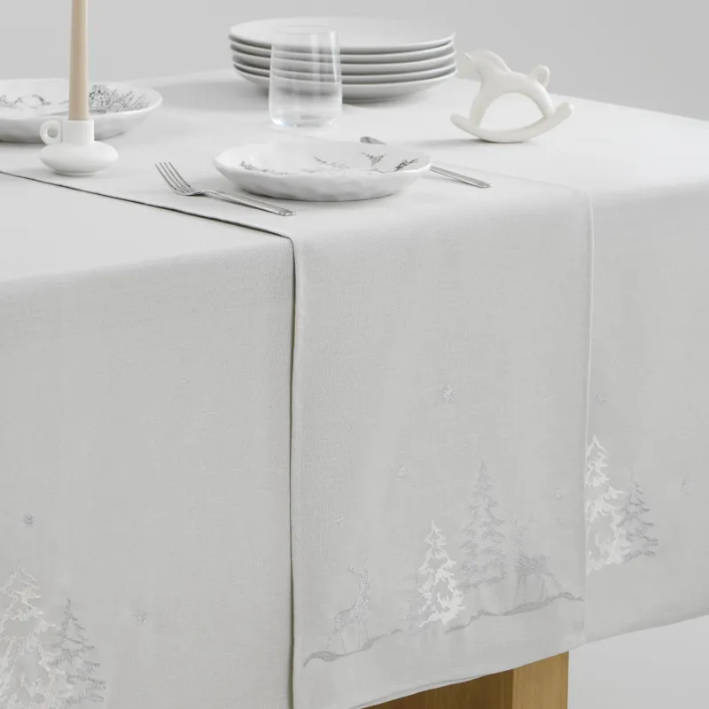 Дорожка настольная, 40х160 см, полиэстер, светло-серая, Олени и ели, Forest fawn