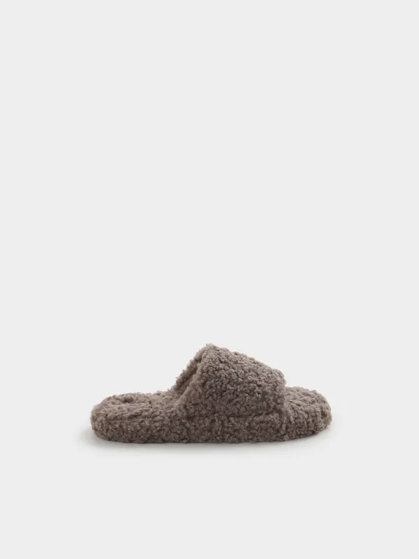 Тапочки открытые из кудрявого экомеха, Comfy plush, image-0