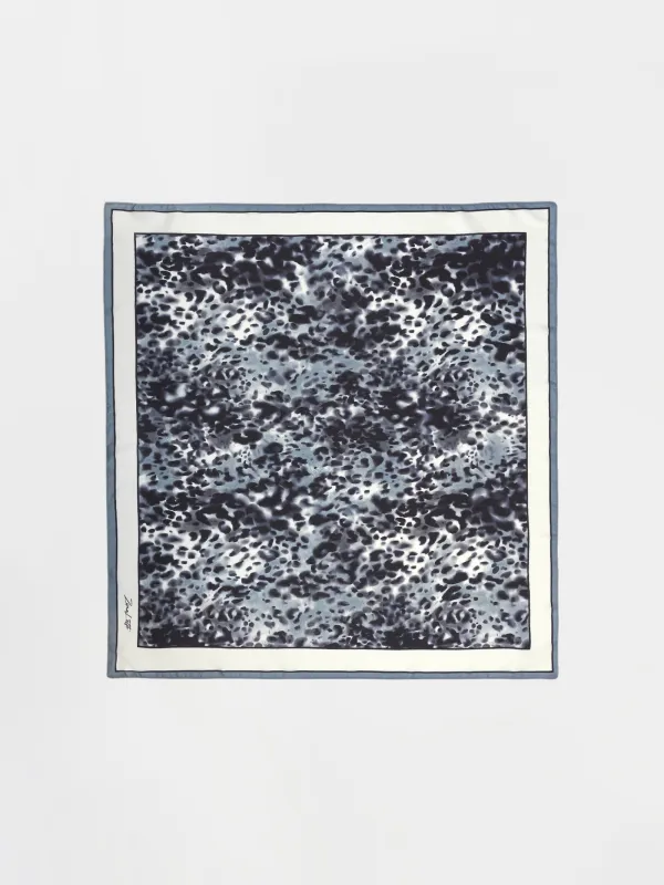 Платок женский, 70x70 см, полиэстер, черно-серый, Анималистичный принт, Kerchief, image-0