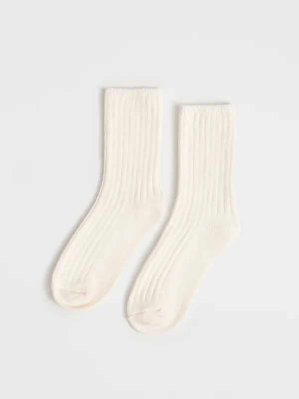 Носки женские, в рубчик, молочные, Pleasantly, image-0