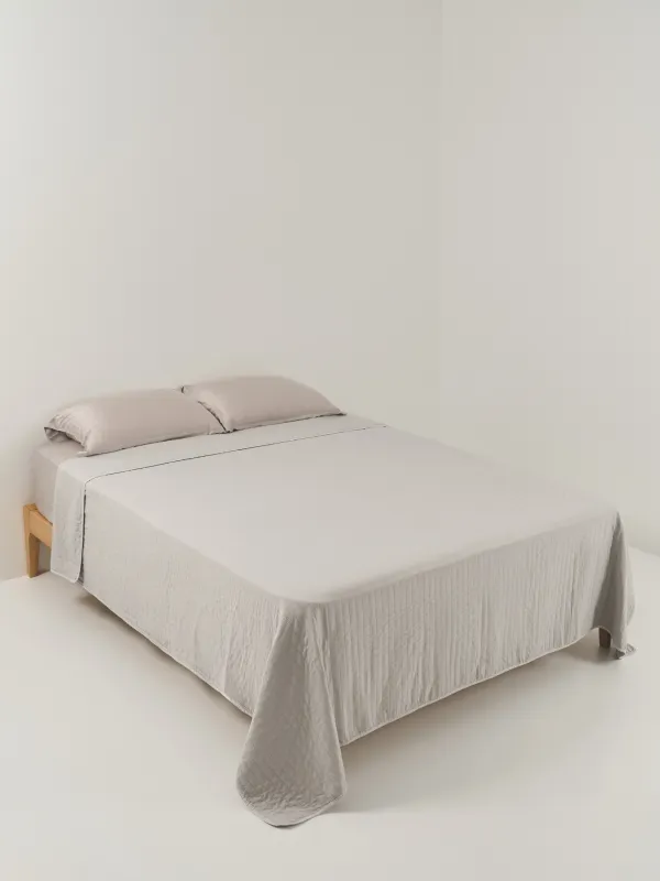 Покрывало, 220х240 см, стеганое, микрофибра, серое, Полосы, Stitch, image-1