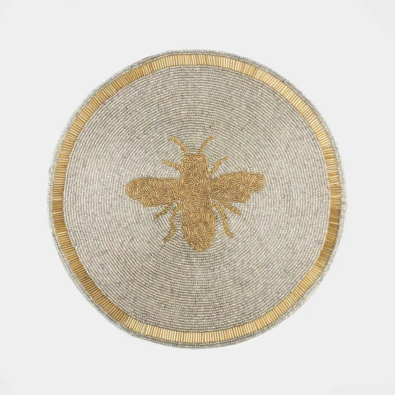 Салфетка под приборы, 36 см, бисер, круглая, молочно-золотистая, Пчела, Art beads